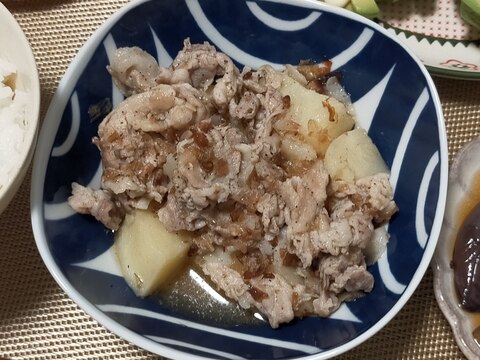 ひと味違う！ごま油が効く♫肉じゃが